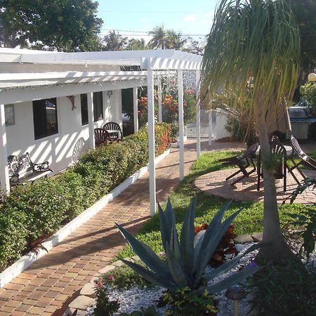 Breakaway Inn Guest House Lauderdale-by-the-Sea Екстериор снимка