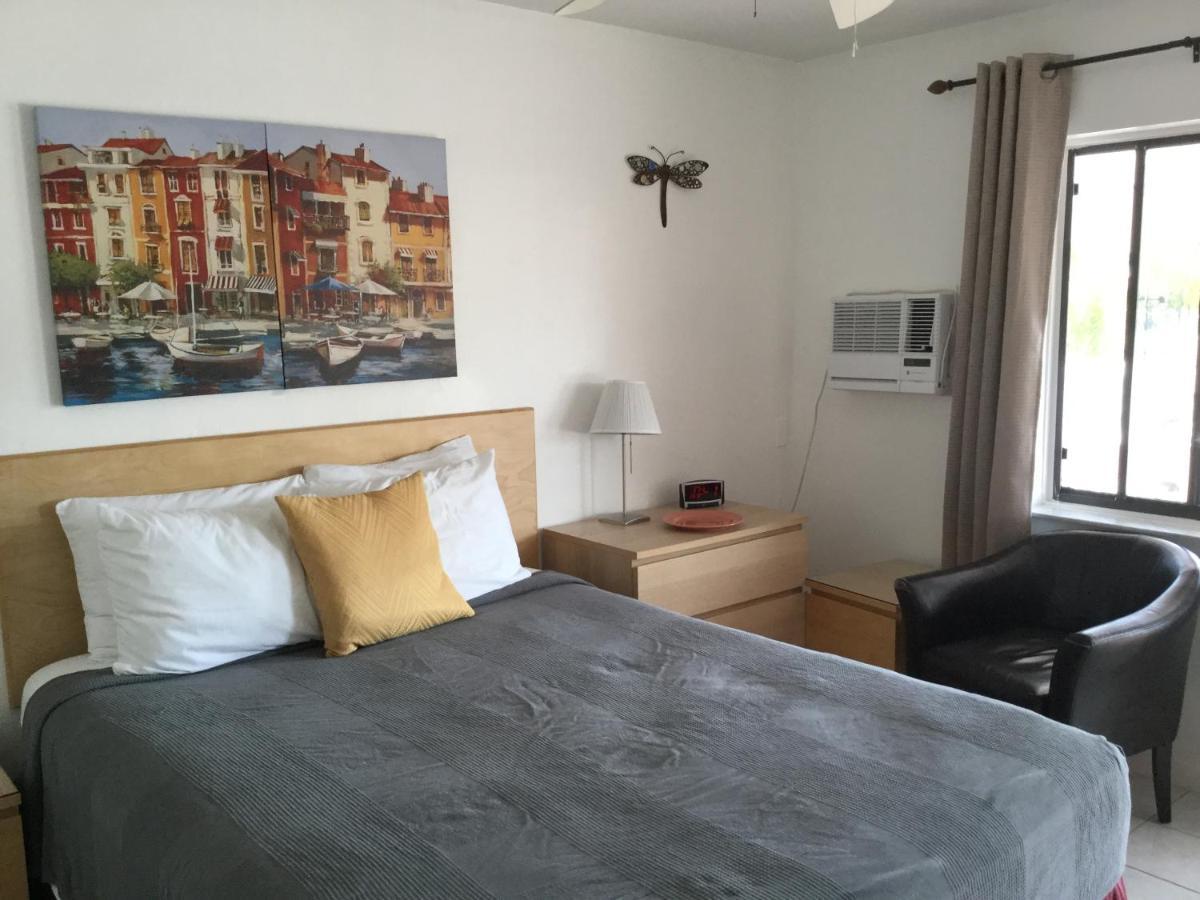Breakaway Inn Guest House Lauderdale-by-the-Sea Екстериор снимка