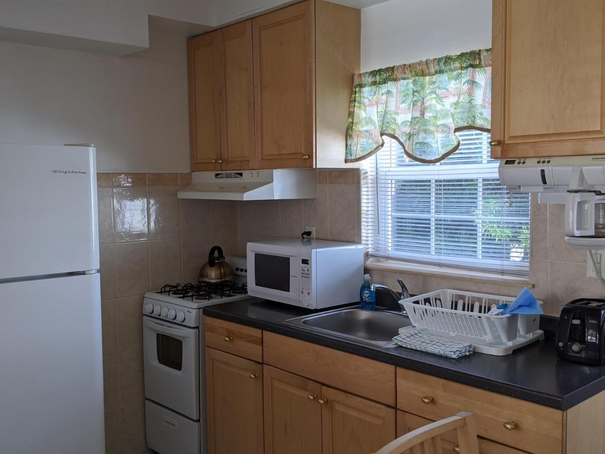 Breakaway Inn Guest House Lauderdale-by-the-Sea Екстериор снимка