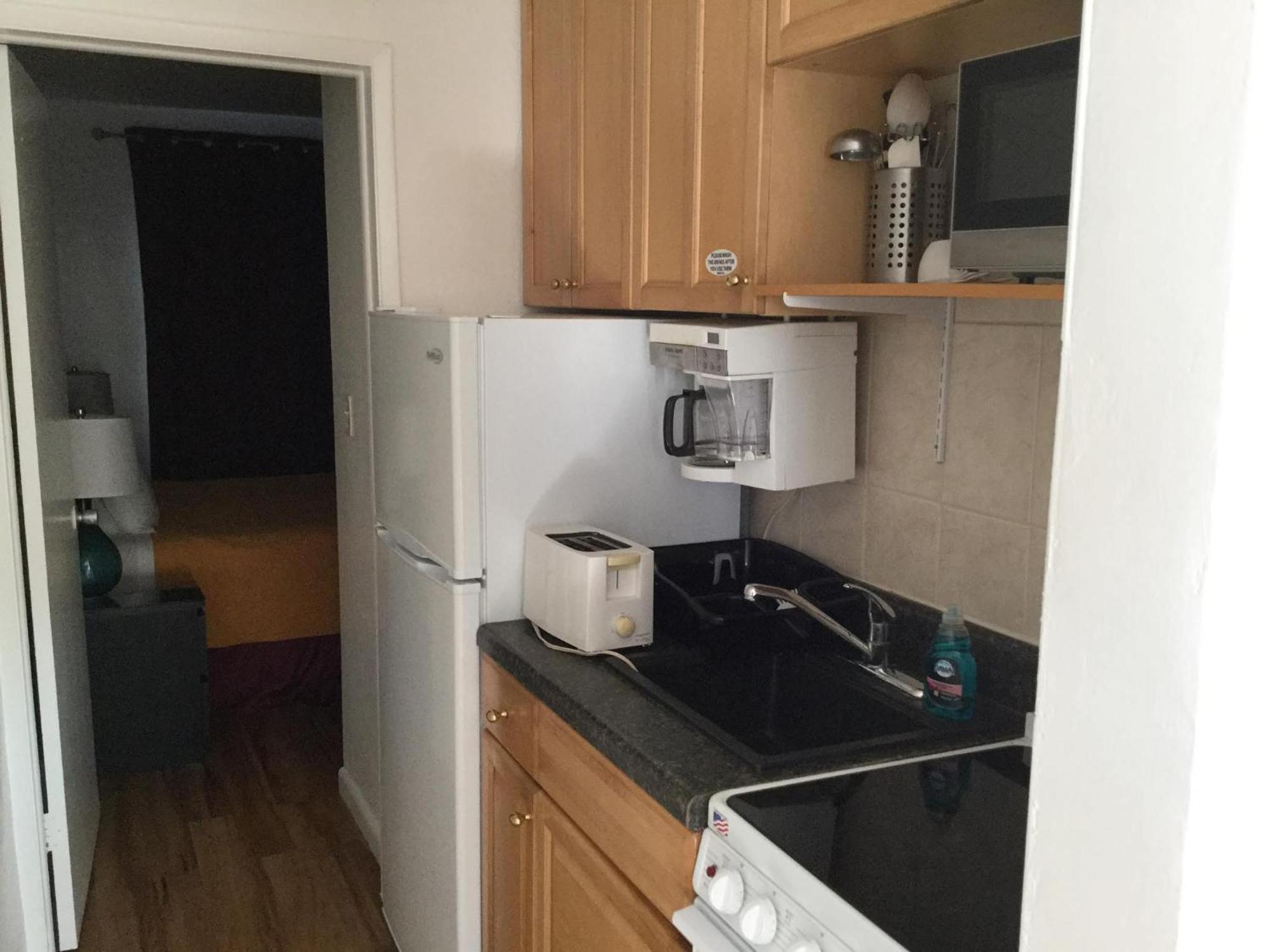 Breakaway Inn Guest House Lauderdale-by-the-Sea Екстериор снимка