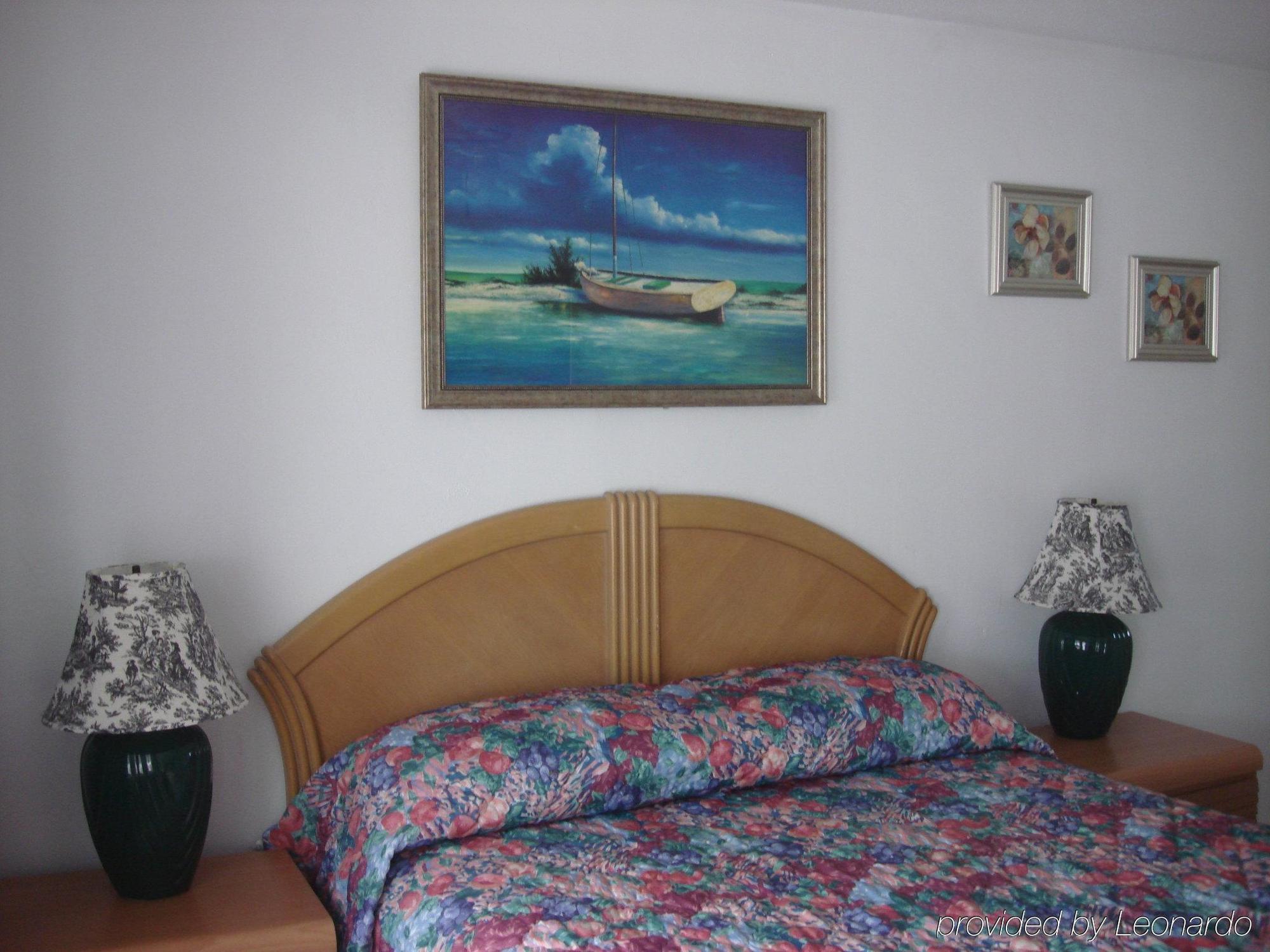 Breakaway Inn Guest House Lauderdale-by-the-Sea Екстериор снимка