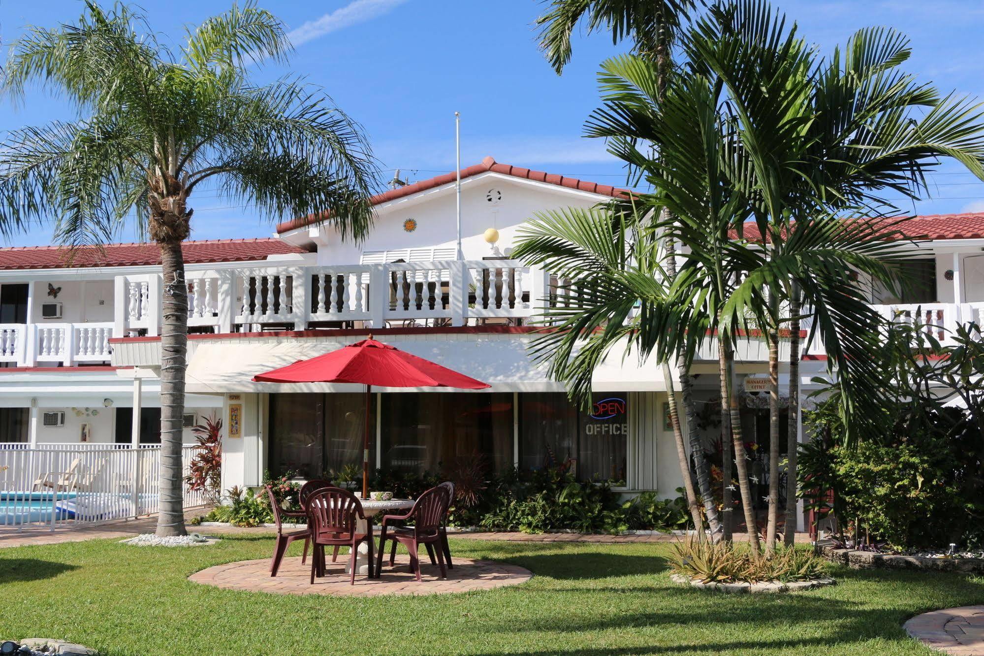 Breakaway Inn Guest House Lauderdale-by-the-Sea Екстериор снимка