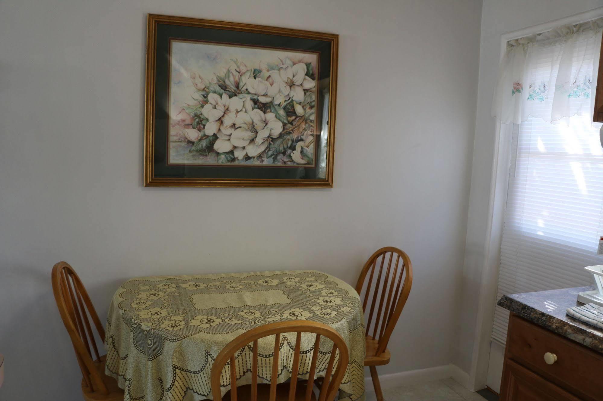 Breakaway Inn Guest House Lauderdale-by-the-Sea Екстериор снимка